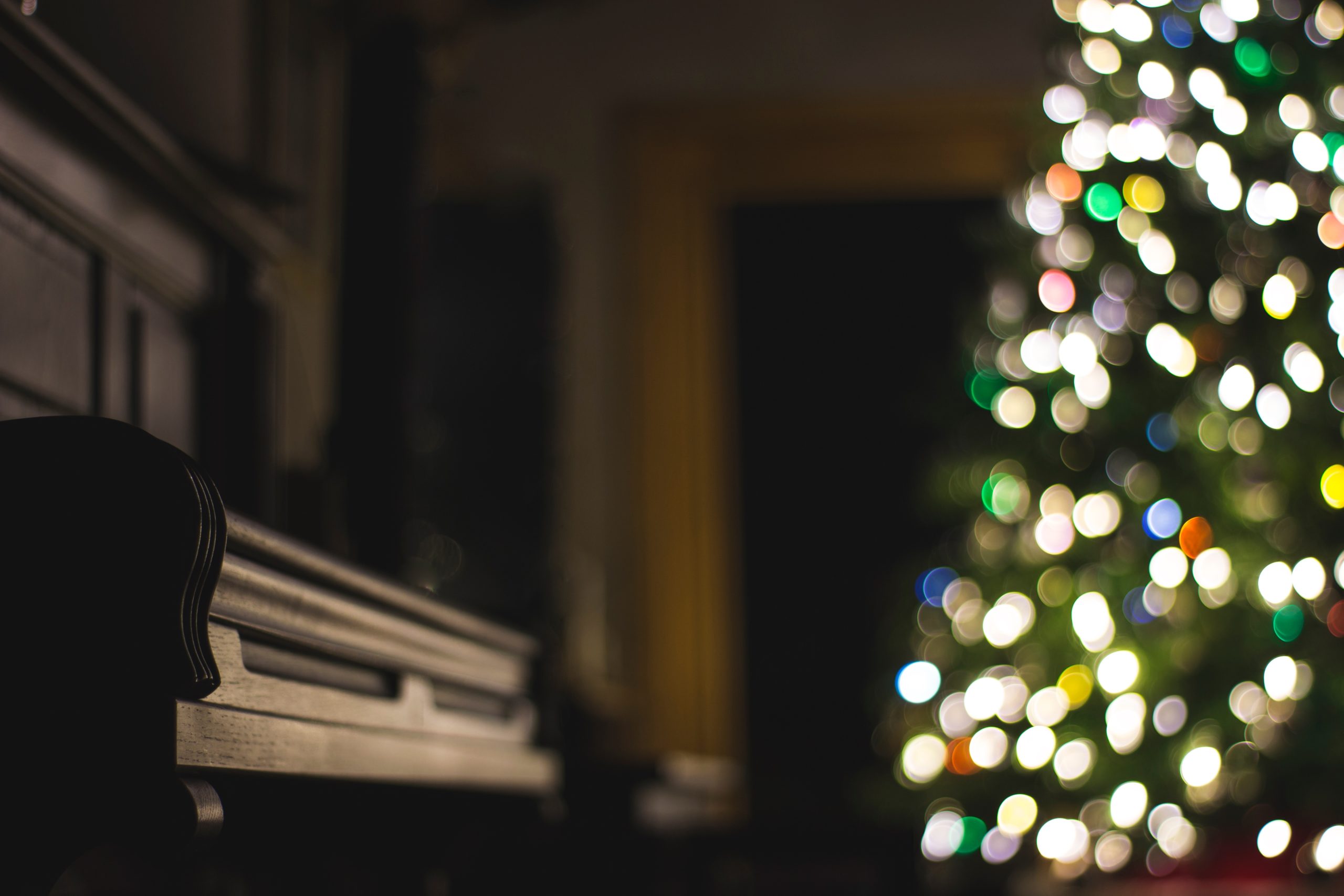 5 Unexpected Holiday Tunes for a Sunday